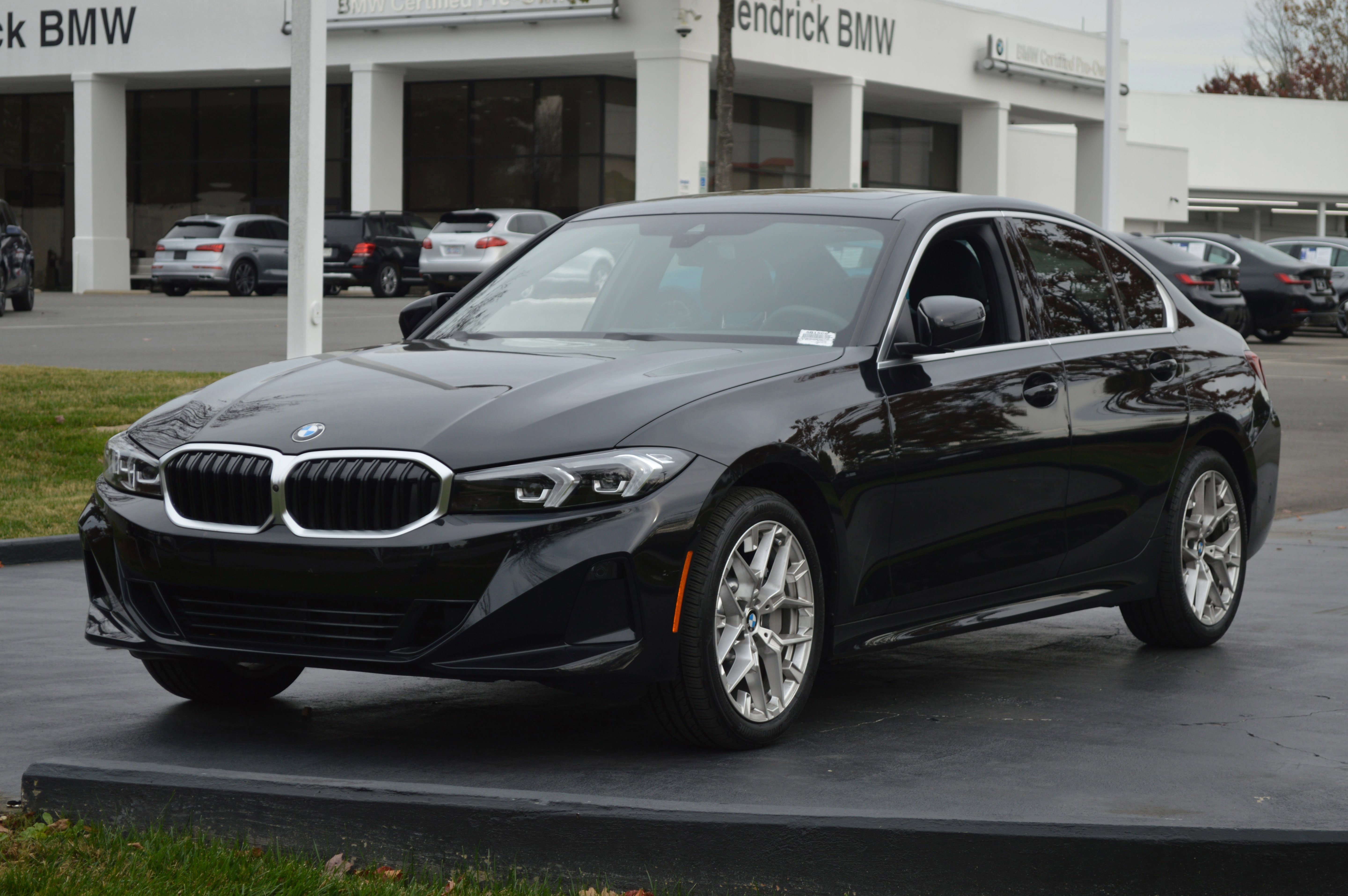 Used 2025 BMW 330i xDrive Sedan w/ Convenience Package AWD/4WD image 7
