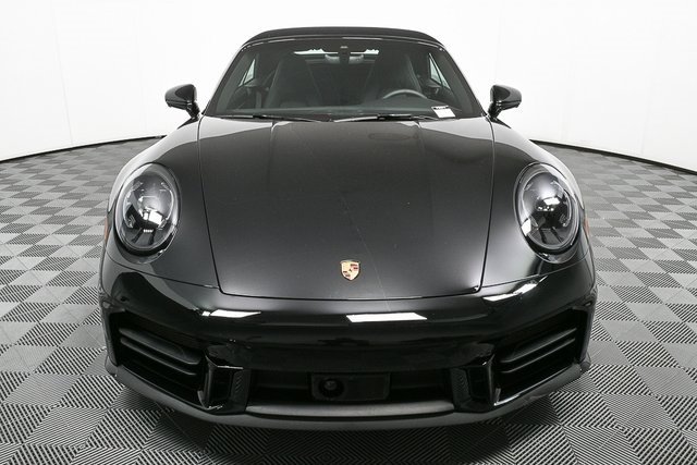 Certified 2025 Porsche 911 Carrera image 36