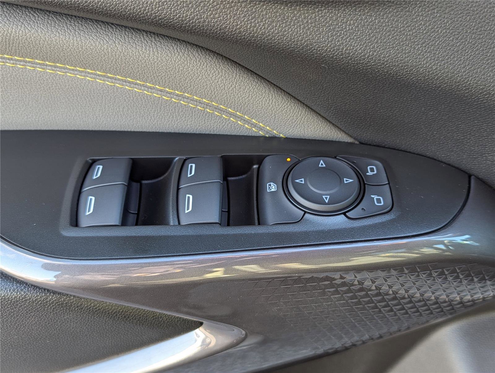 New 2026 Chevrolet Trax ACTIV FWD image 14