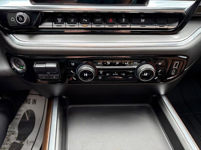 Used 2025 Chevrolet Silverado 3500 High Country w/ Technology Package image 21