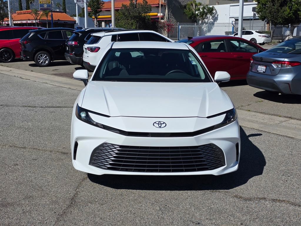 Used 2025 Toyota Camry LE image 2