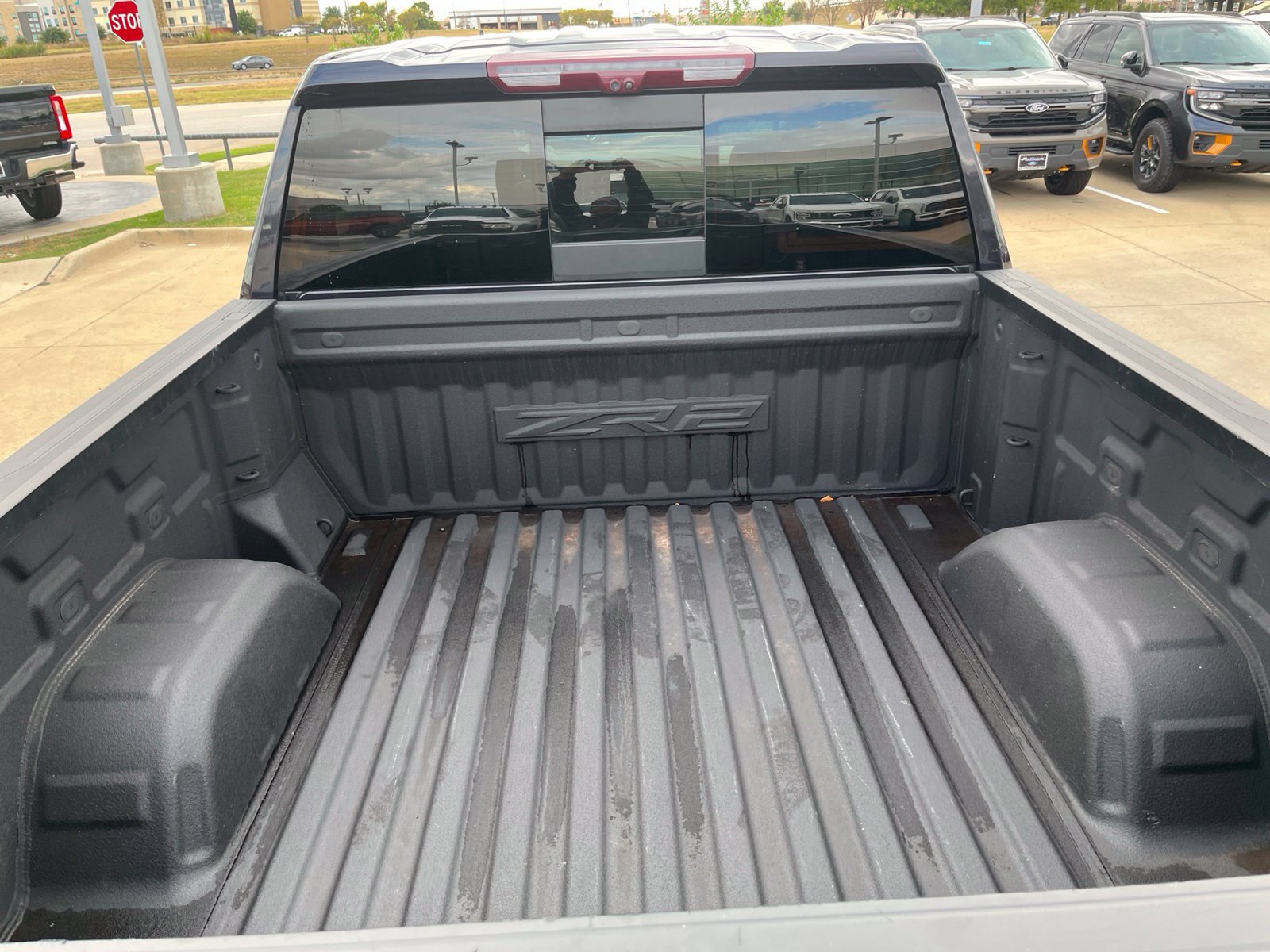 Used 2023 Chevrolet Silverado 1500 ZR2 w/ Technology Package AWD/4WD image 5