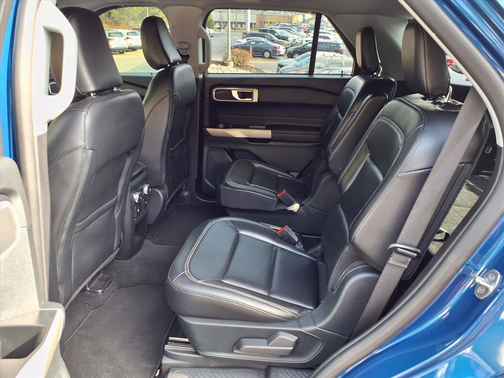 Used 2021 Ford Explorer XLT w/ Equipment Group 202A image 11