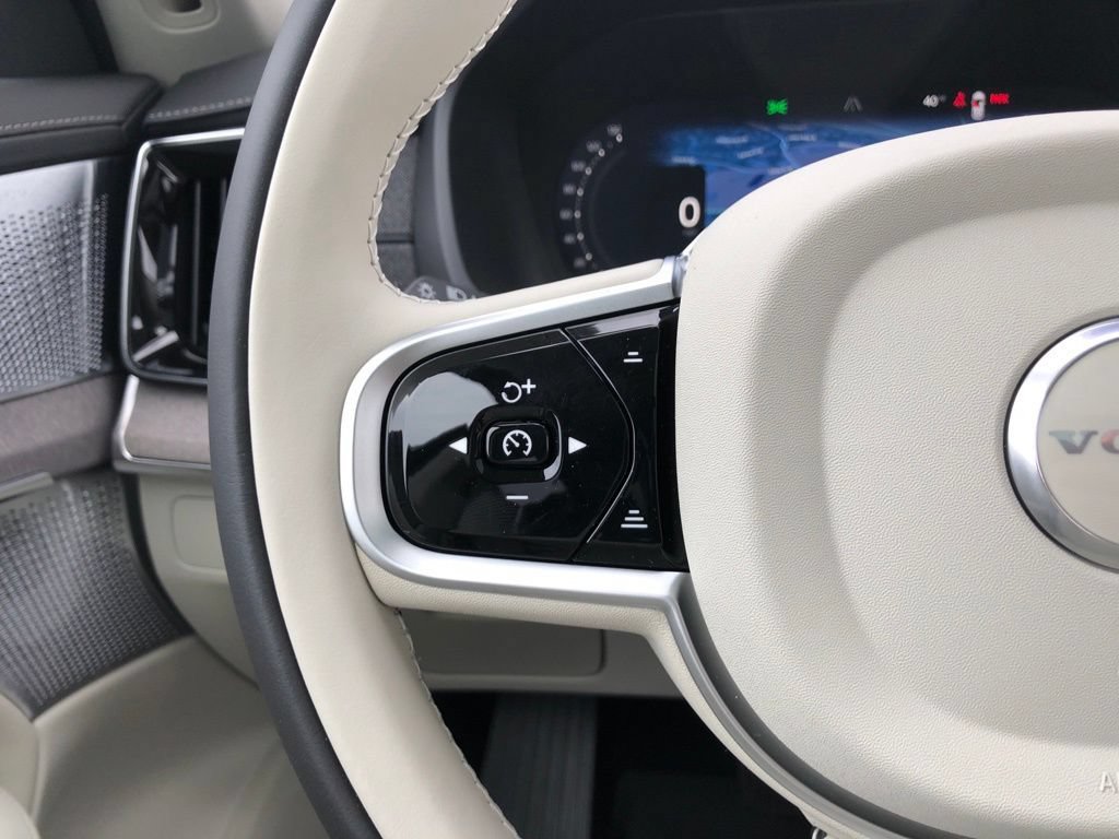 New 2026 Volvo XC90 T8 Ultra w/ Protection Package Premier AWD/4WD image 15