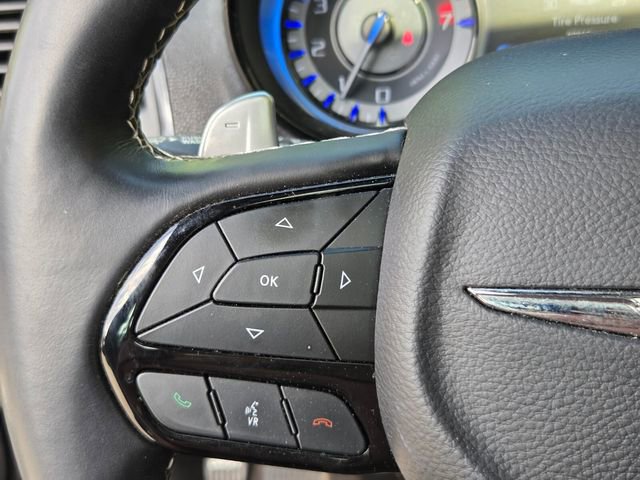 Used 2018 Chrysler 300 S w/ 300S Premium Group image 28