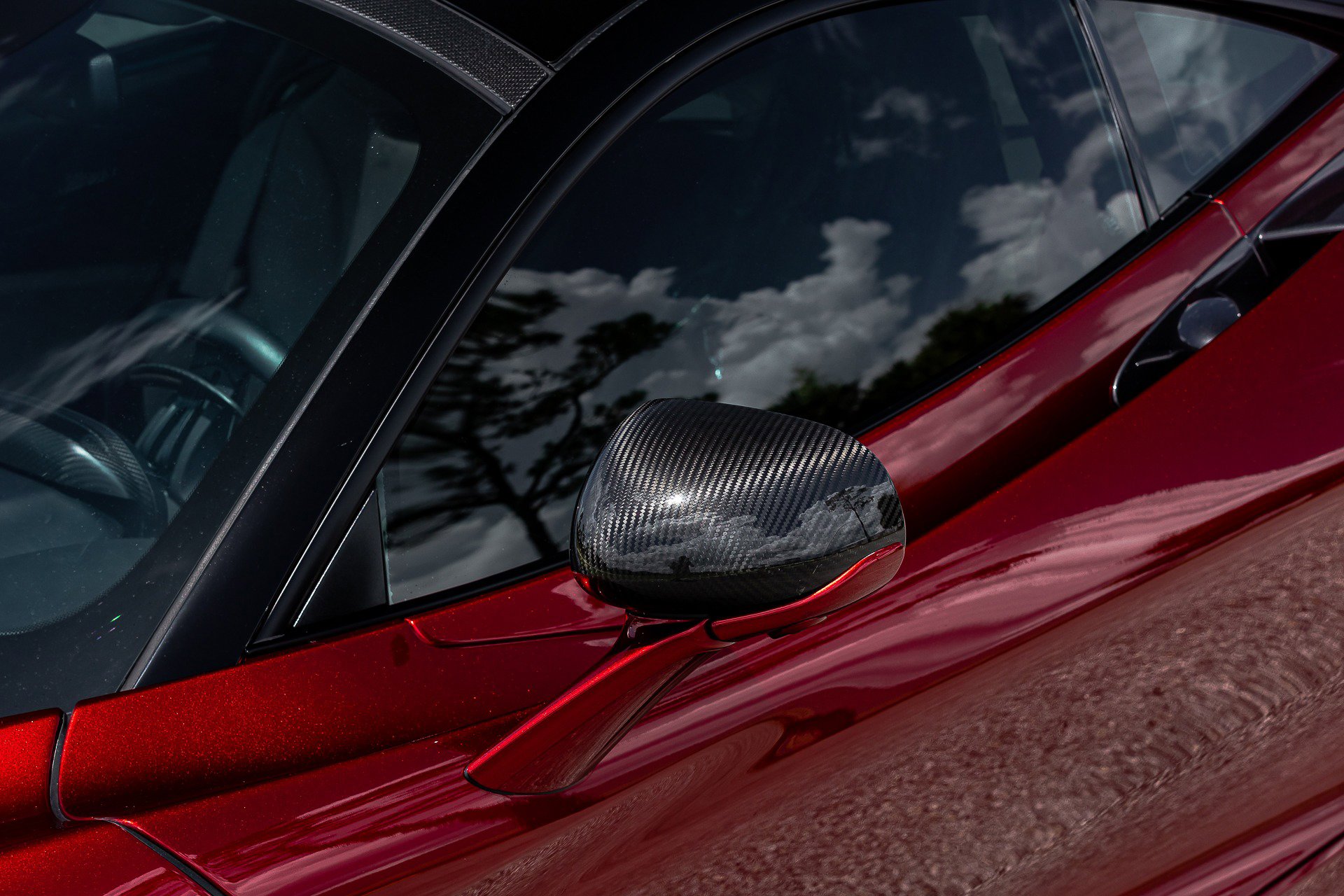Used 2018 McLaren 720S Luxury RWD image 10