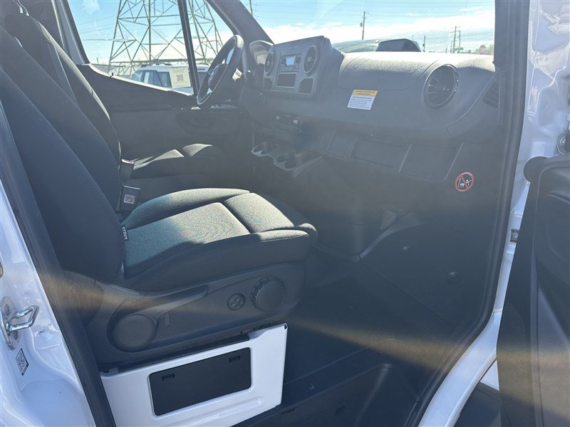 Used 2026 Mercedes-Benz Sprinter 2500 image 10