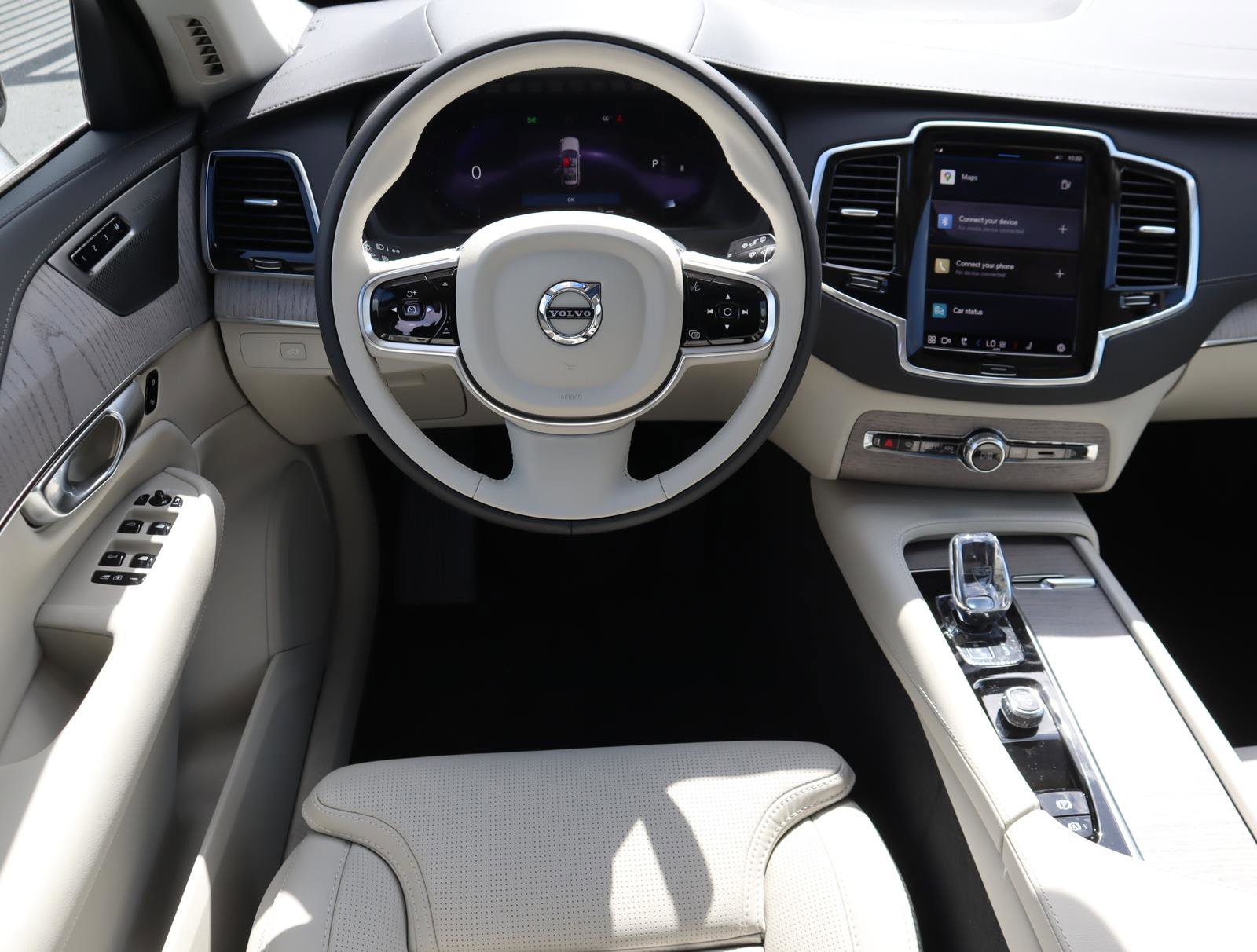 Certified 2024 Volvo XC90 B6 Ultimate image 2