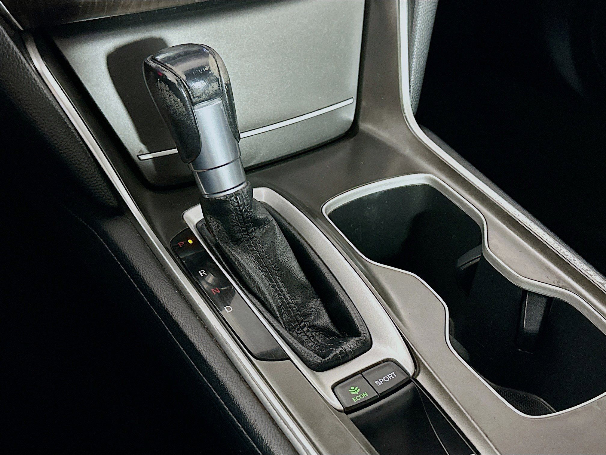 Used 2018 Honda Accord Touring image 24