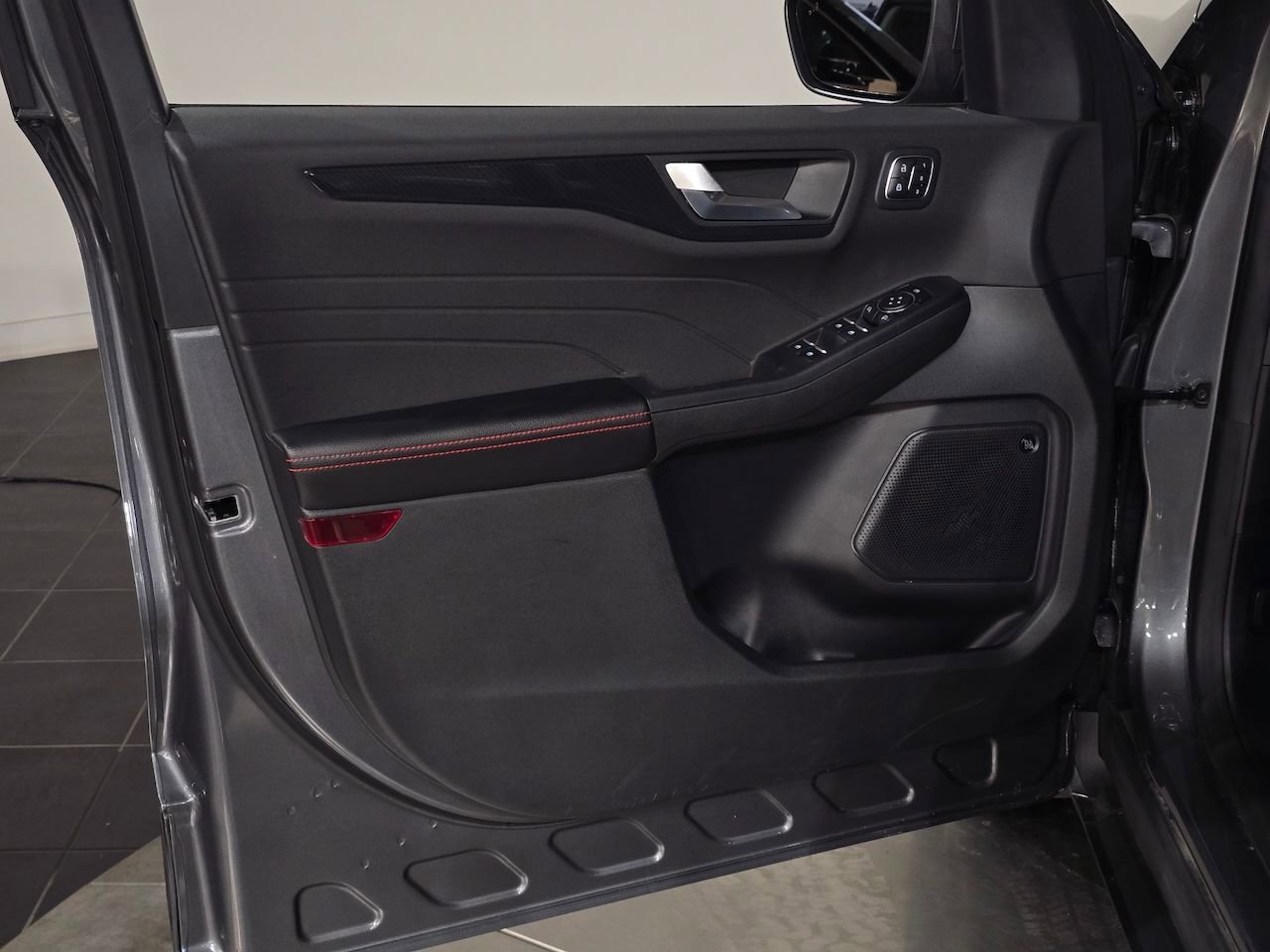 Used 2023 Ford Escape ST-Line Select w/ Tech Pack #2 image 19