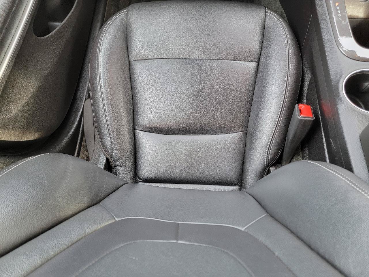 Used 2015 Chevrolet Volt Premium w/ Premium Trim Package FWD image 20