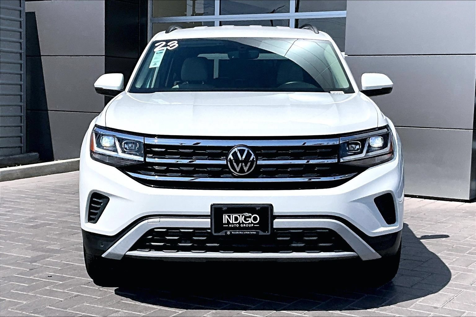 Used 2023 Volkswagen Atlas SE w/ Black Wheel Package AWD/4WD image 2