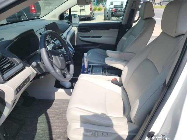 Used 2025 Honda Odyssey EX-L image 16