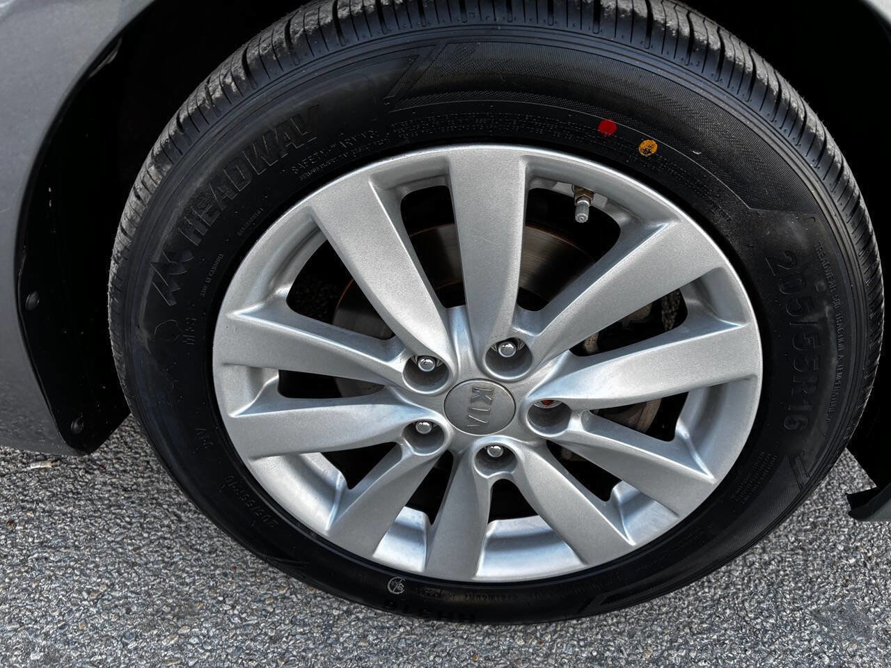 Used 2015 Kia Forte EX image 44