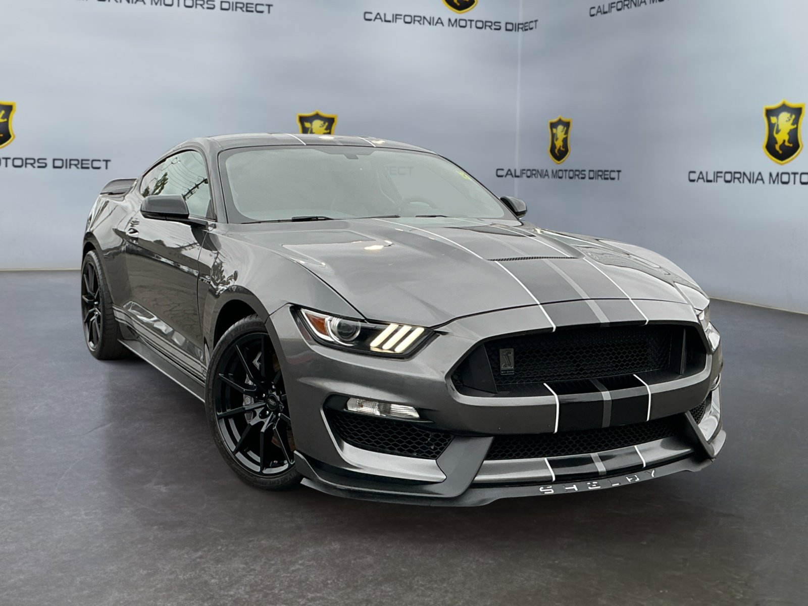 Used 2017 Ford Mustang Shelby GT350 w/ Electronics Package RWD image 3