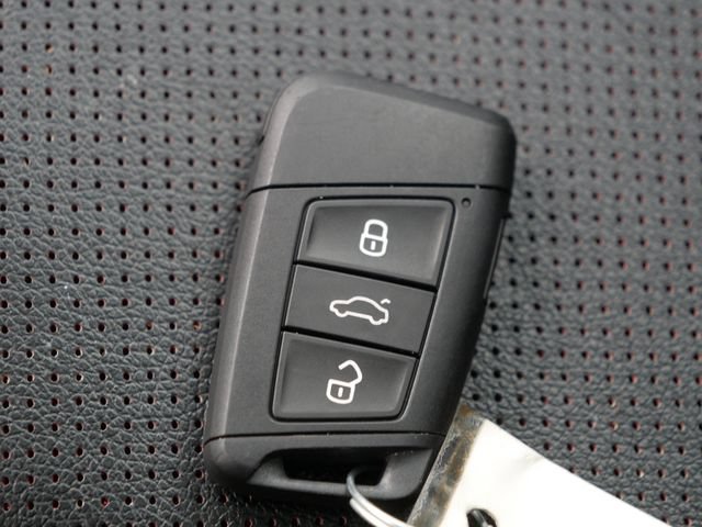 Certified 2023 Volkswagen Jetta GLI Autobahn FWD image 38