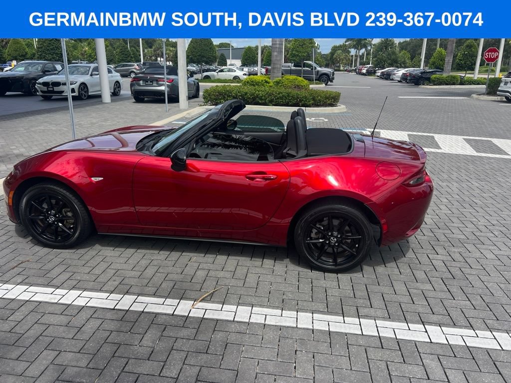 Used 2021 MAZDA MX-5 Miata Sport RWD image 8