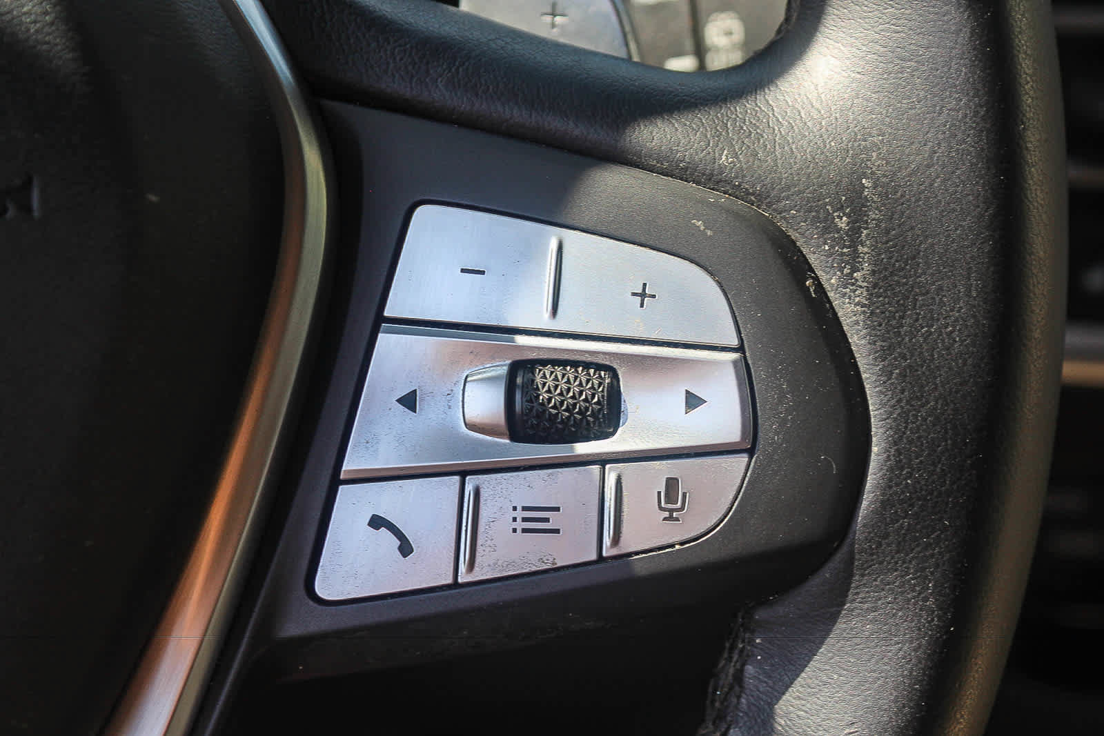 Used 2024 BMW X3 sDrive30i w/ Convenience Package RWD image 35