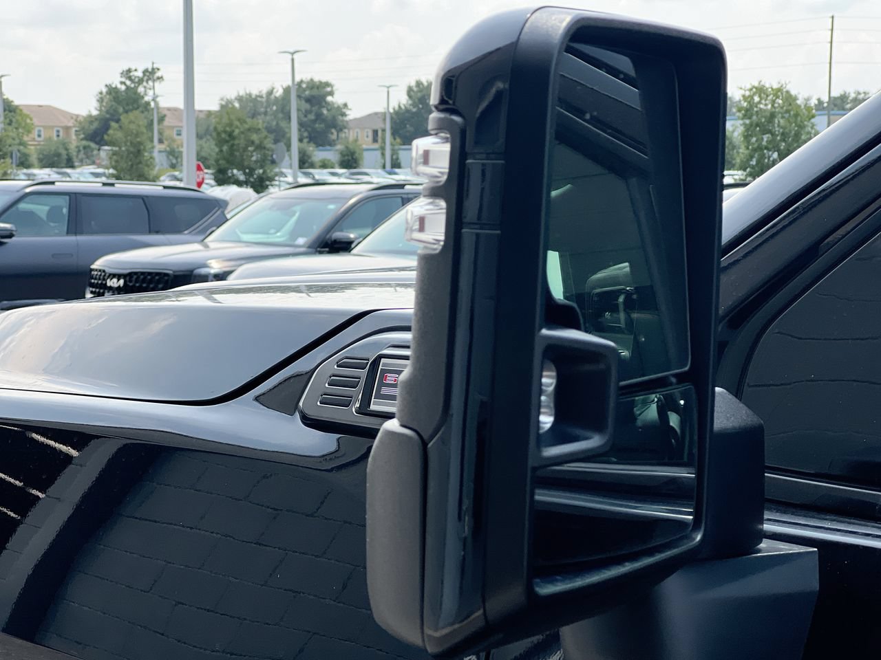 Used 2025 GMC Sierra 2500 AT4 AWD/4WD image 10