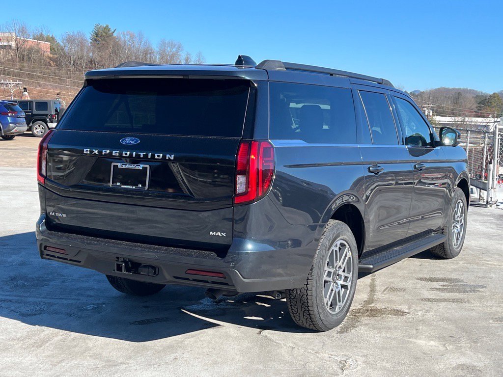 New 2025 Ford Expedition Max Active image 3