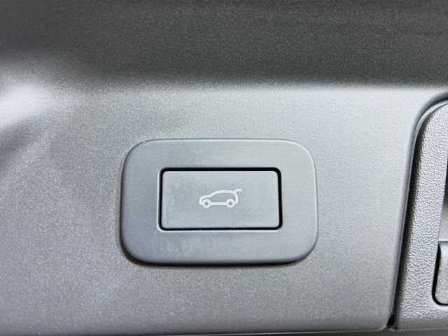 Used 2026 Land Rover Range Rover Velar Dynamic SE image 26