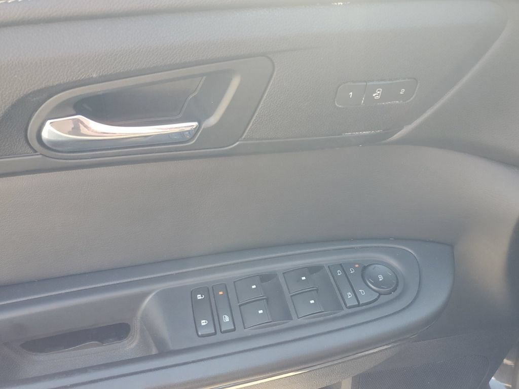 Used 2017 Chevrolet Traverse Premier AWD/4WD image 14