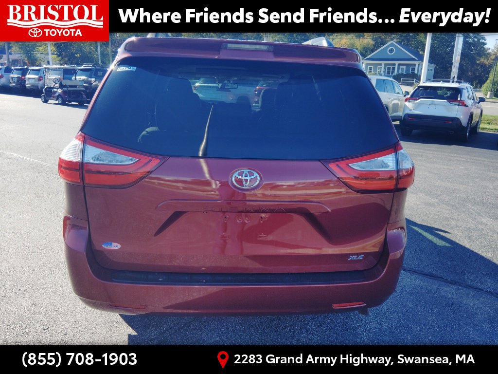 Used 2015 Toyota Sienna XLE FWD image 6