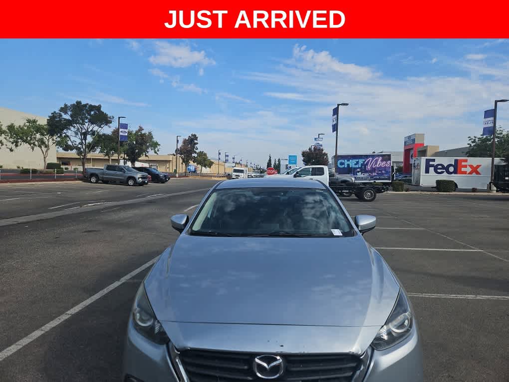 Used 2017 MAZDA MAZDA3 Sport FWD image 2