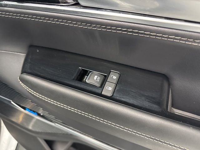 Used 2023 Jeep Grand Wagoneer Series II w/ Flexible Seating Group AWD/4WD image 31