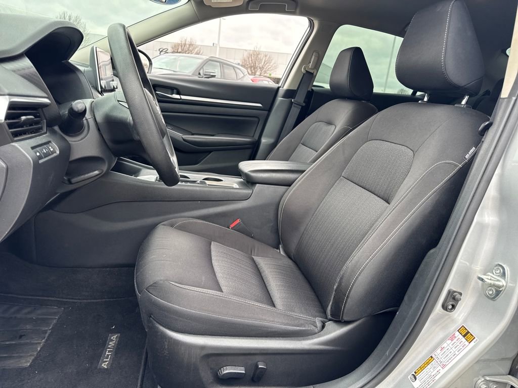 Used 2022 Nissan Altima 2.5 SV image 15