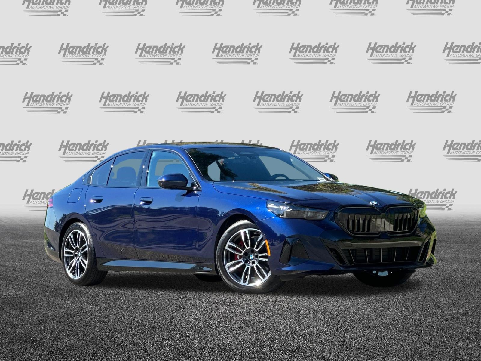 Used 2026 BMW 530i w/ M Sport Package RWD image 2