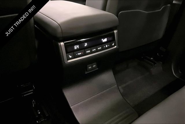 Used 2025 Lexus GX 550 w/ Accessory Package (2T) image 24