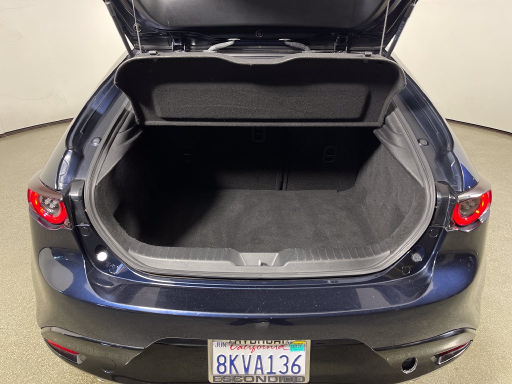 Used 2019 MAZDA MAZDA3 Hatchback FWD image 10