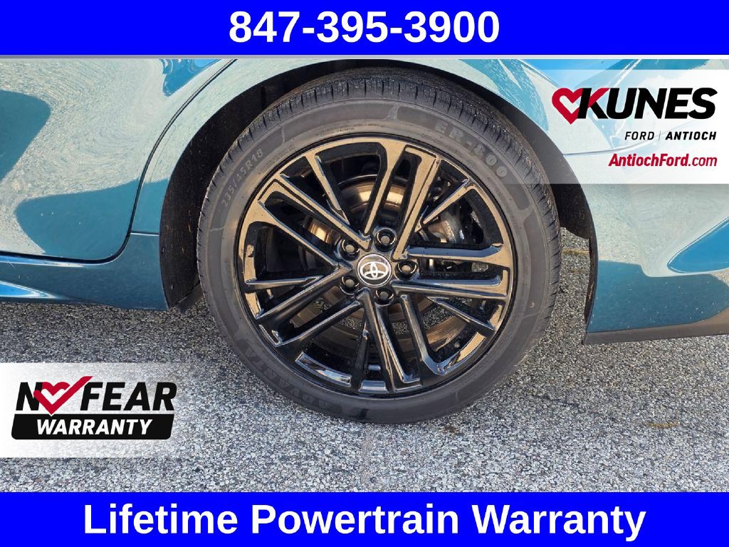Used 2025 Toyota Camry SE FWD image 14