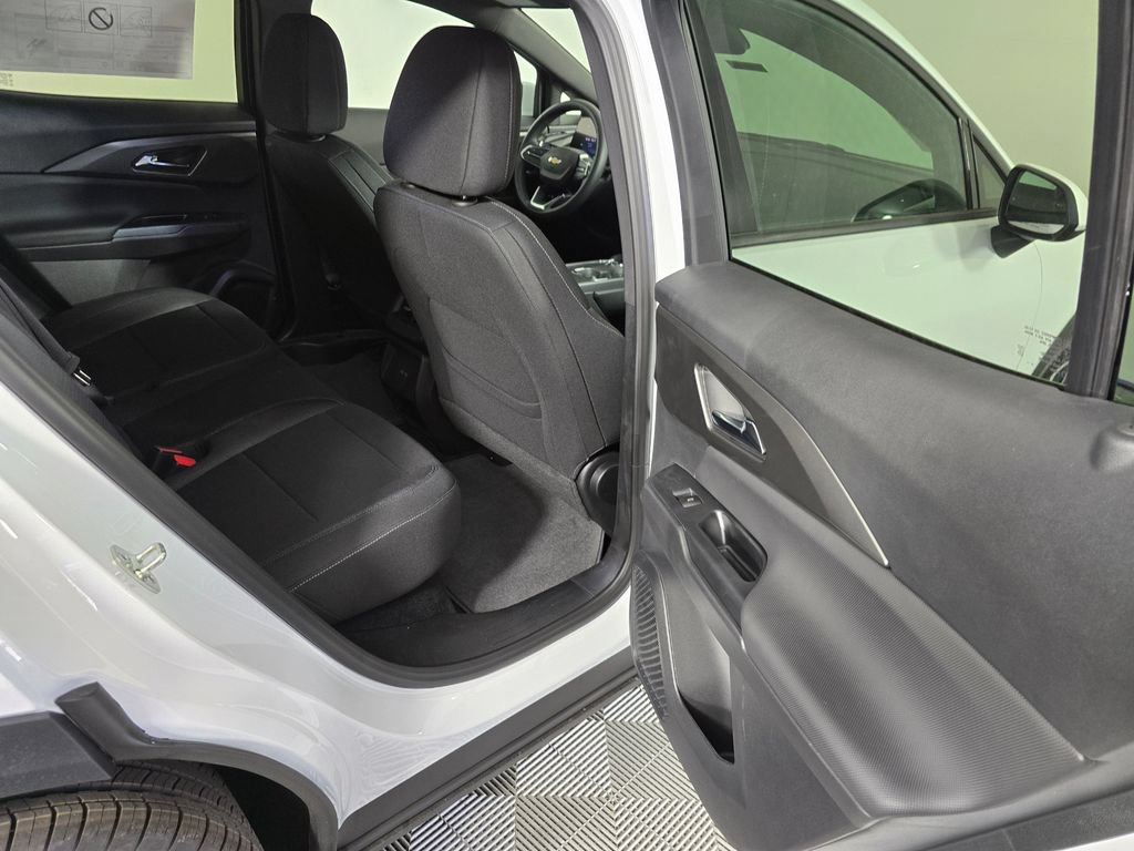 New 2026 Chevrolet Equinox EV LT FWD image 13