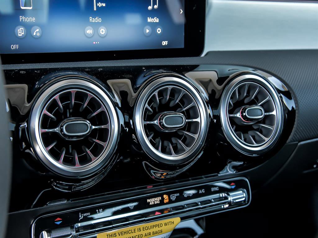 Certified 2025 Mercedes-Benz CLA 250 4MATIC image 21