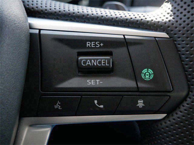 Used 2025 Mitsubishi Outlander SE image 26