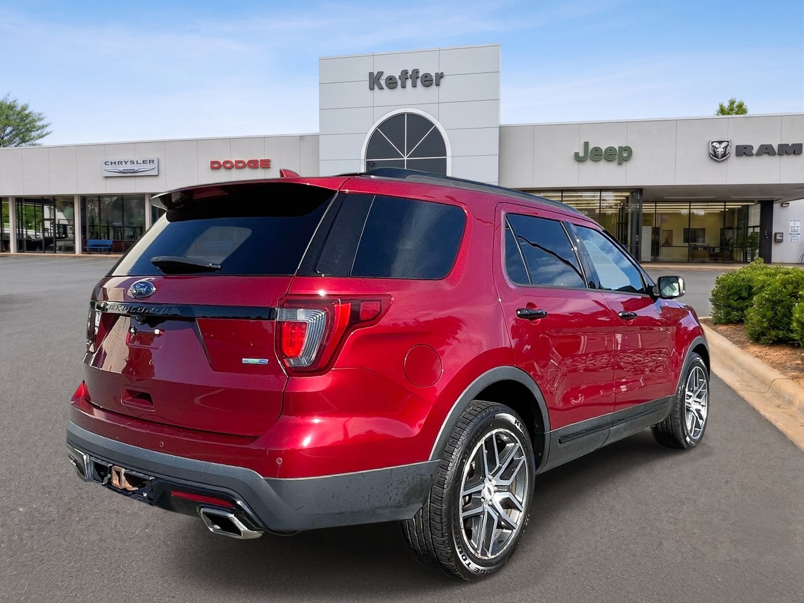 Used 2017 Ford Explorer Sport w/ Equipment Group 401A AWD/4WD image 6