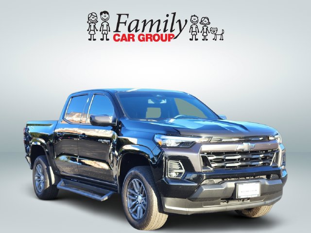 Used 2024 Chevrolet Colorado LT w/ LT Convenience Package II RWD image 2