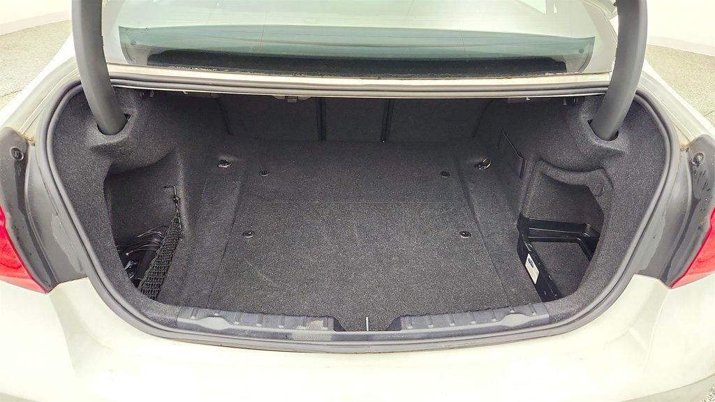 Used 2016 BMW 340i Sedan RWD image 22