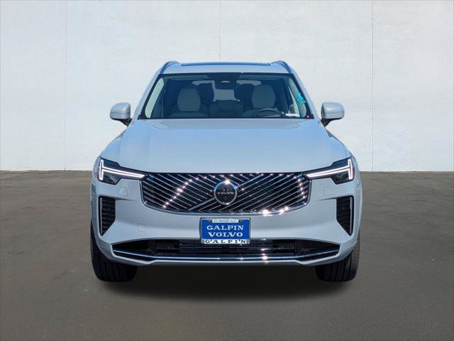 New 2026 Volvo XC90 T8 Ultra w/ Protection Package Premier AWD/4WD image 4