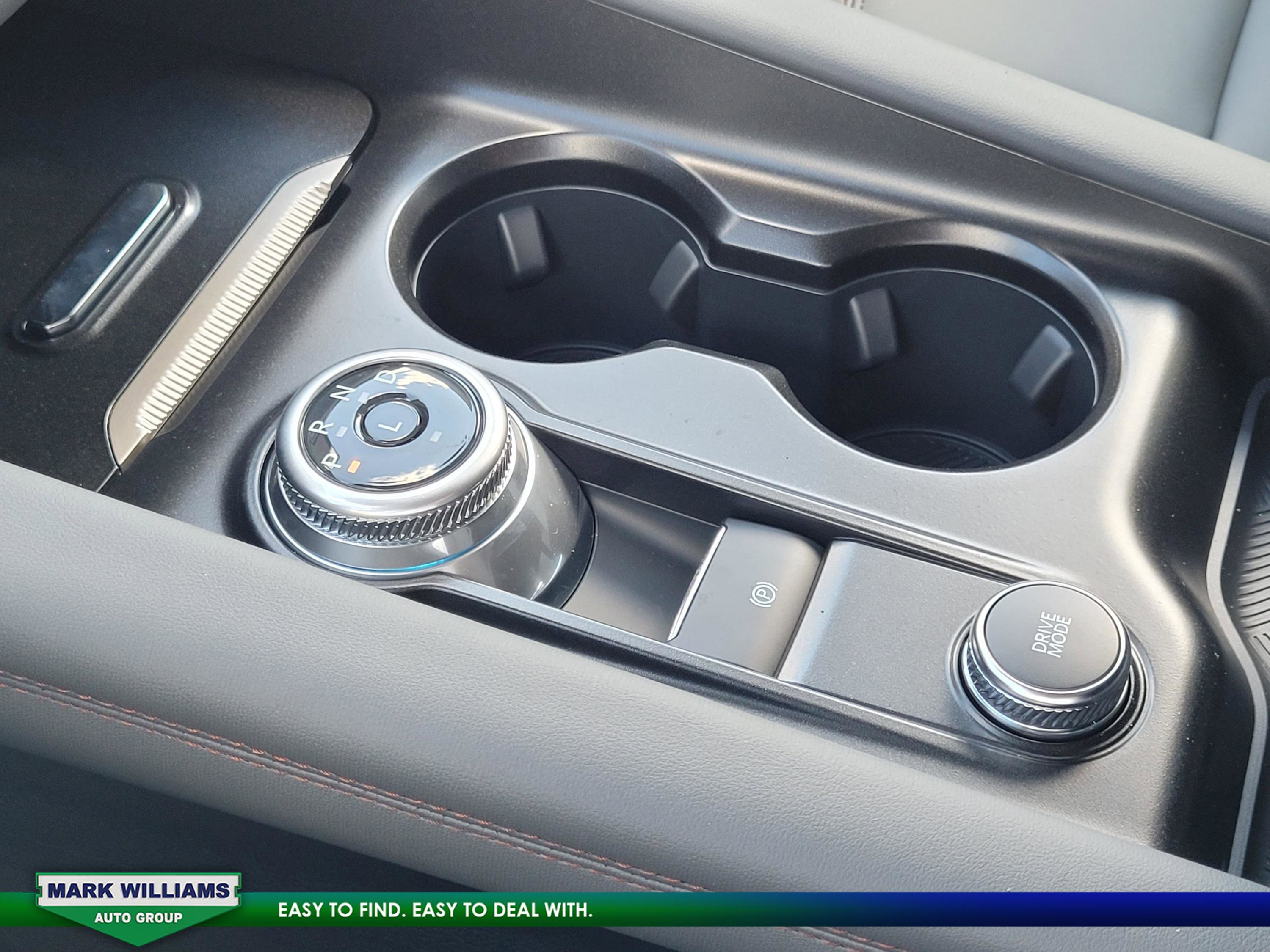 Used 2025 Ford Explorer Active w/ Active Comfort Package image 22