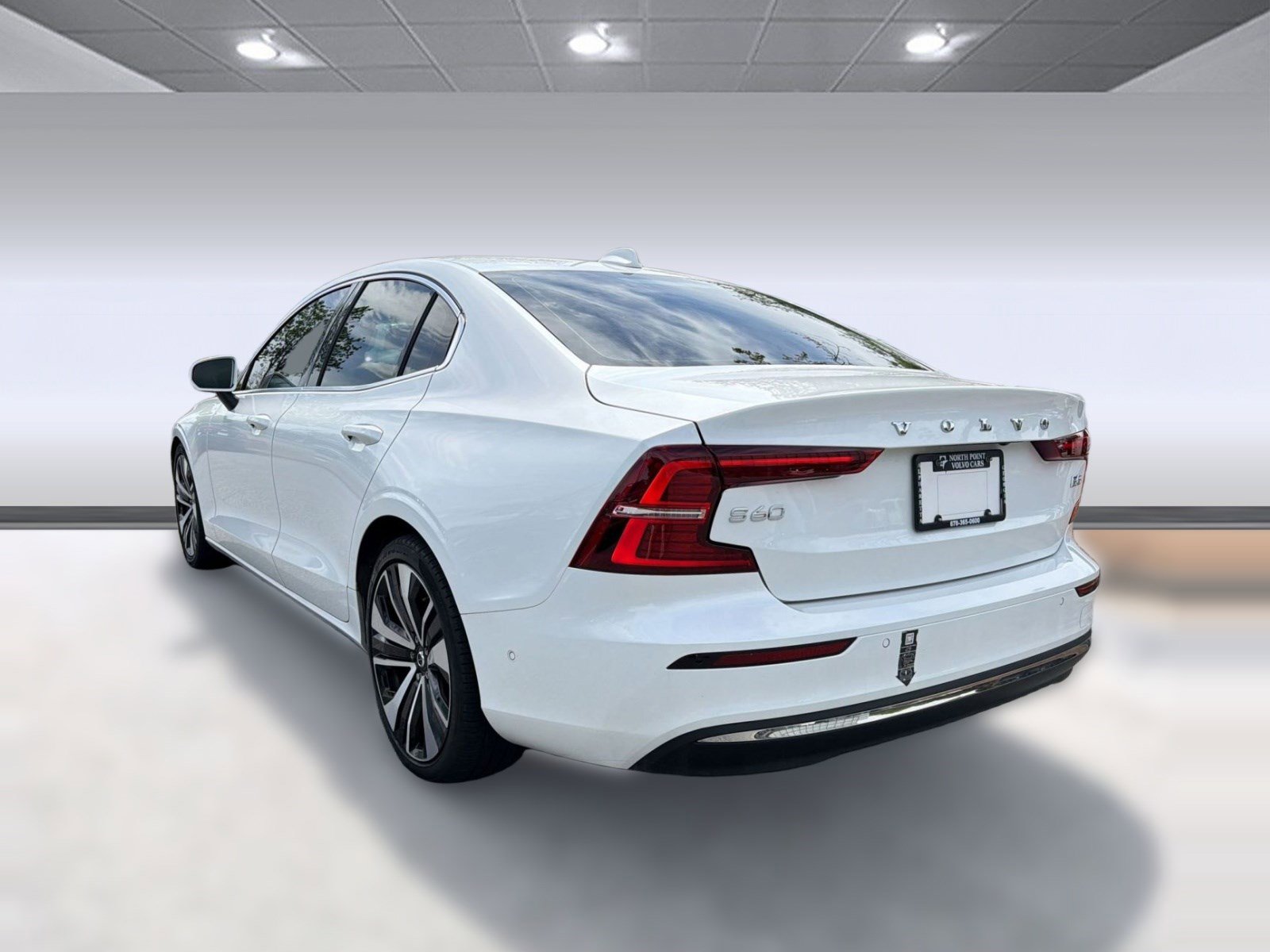 Used 2023 Volvo S60 B5 Ultimate w/ Protection Package Premier image 3