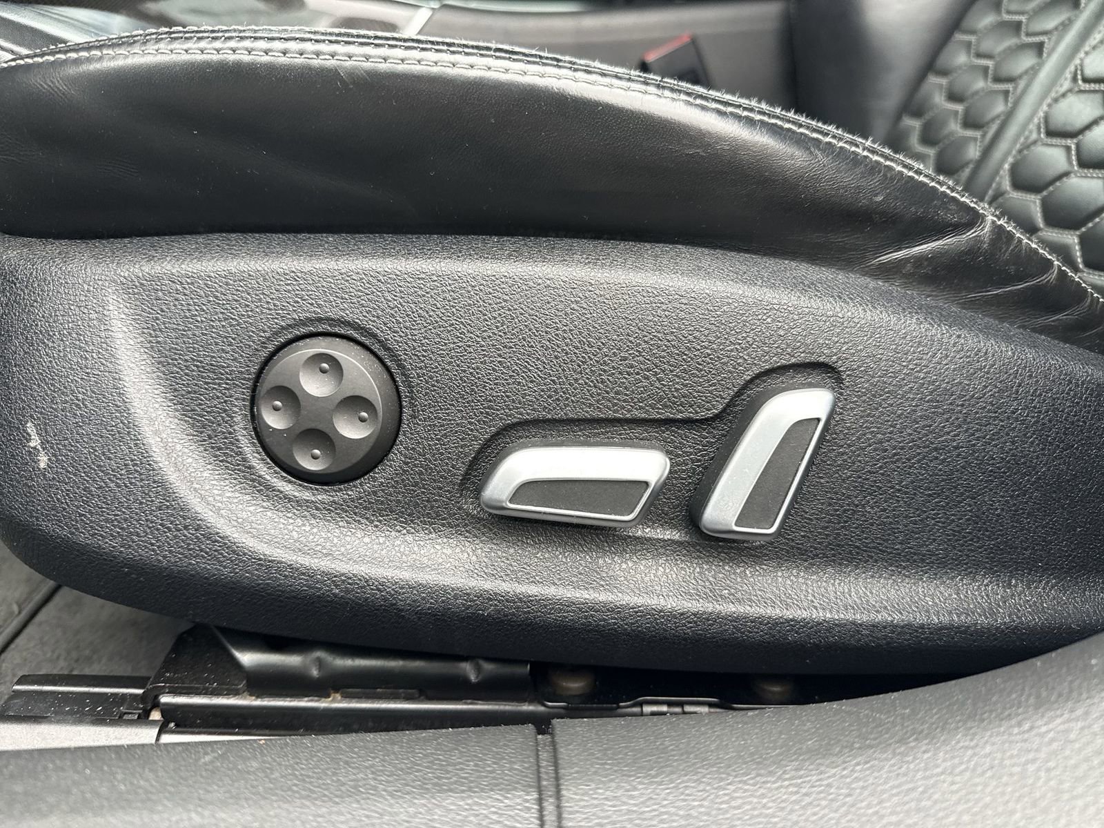 Used 2017 Audi RS 7 Prestige image 12