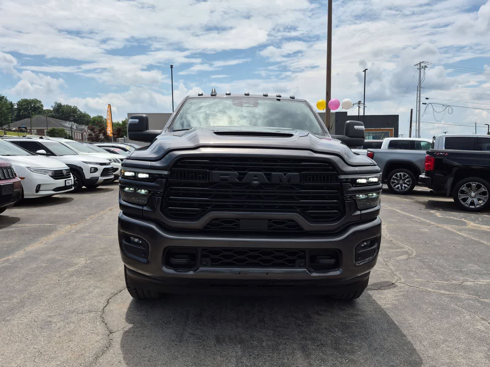 New 2026 RAM 2500 Laramie AWD/4WD image 9