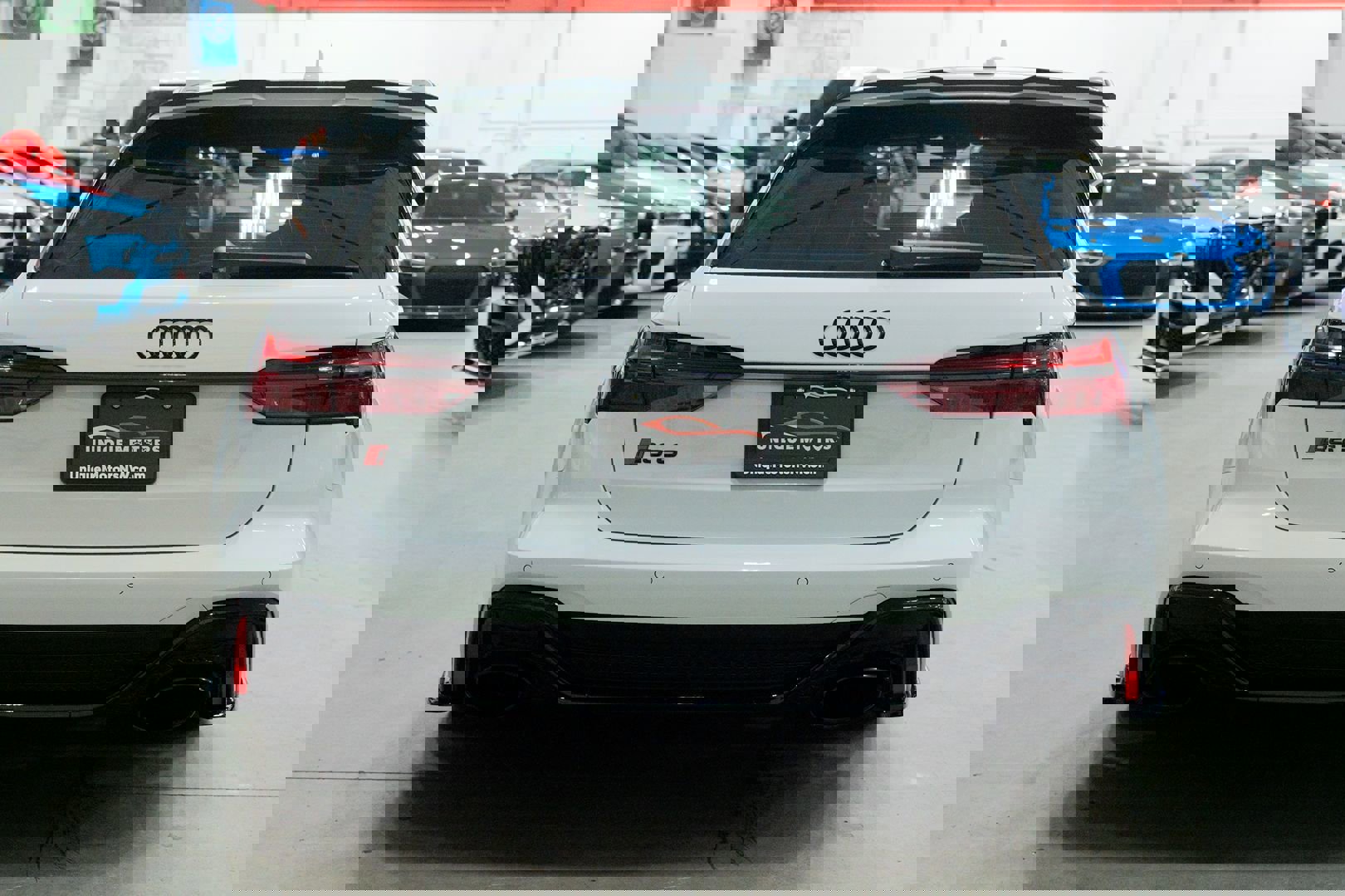 Used 2021 Audi RS 6 w/ Executive Package image 5