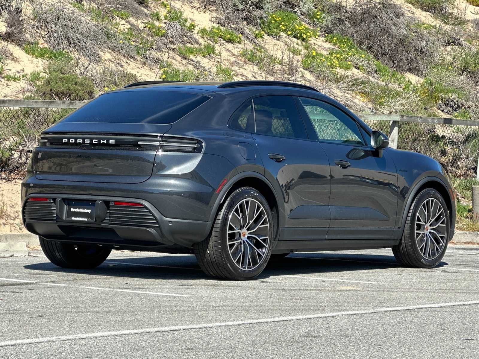 New 2026 Porsche Macan Electric RWD image 7