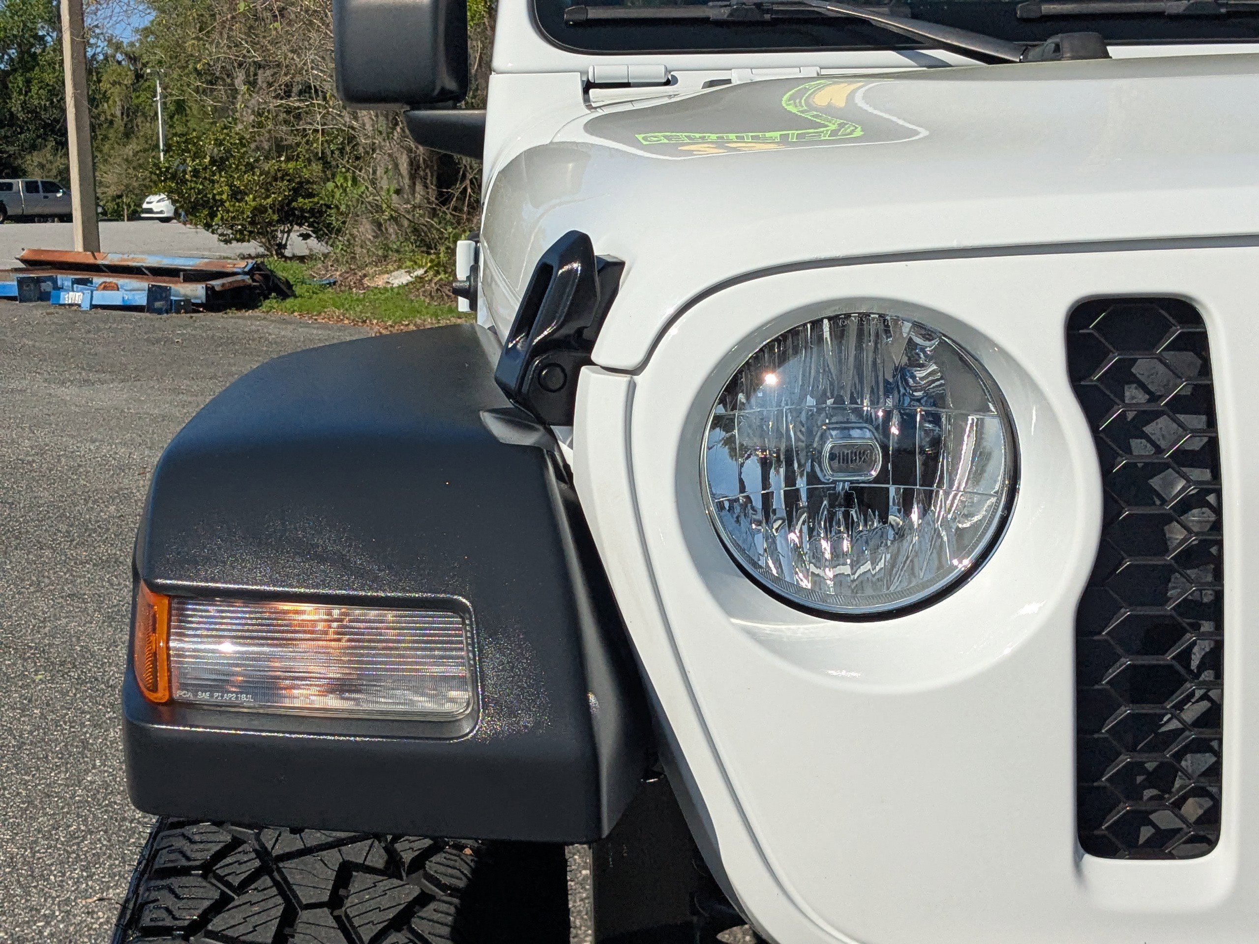 Certified 2023 Jeep Gladiator Sport image 9