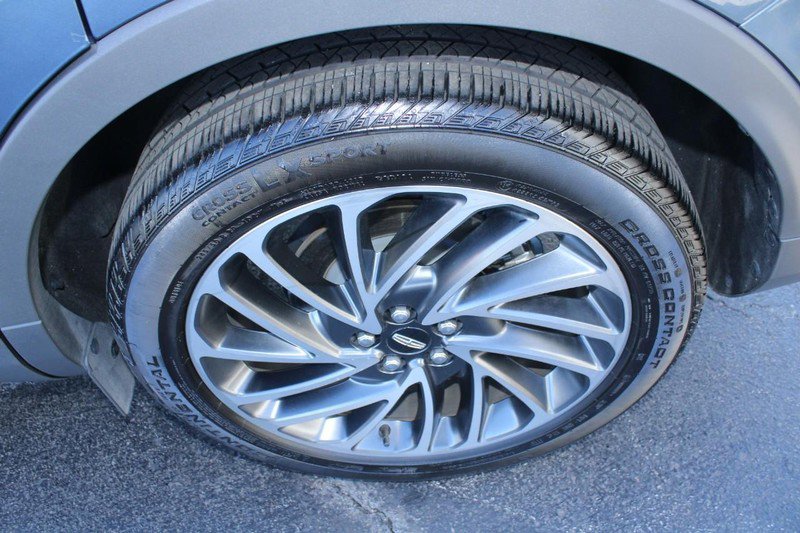 Used 2019 Lincoln Nautilus Reserve w/ Driver Assistance Package image 8