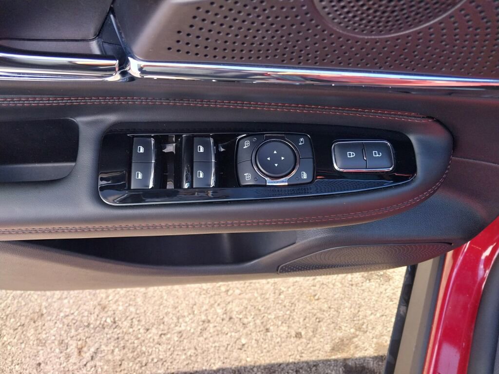 Used 2025 Lincoln Corsair Grand Touring w/ Equipment Group 301A image 7